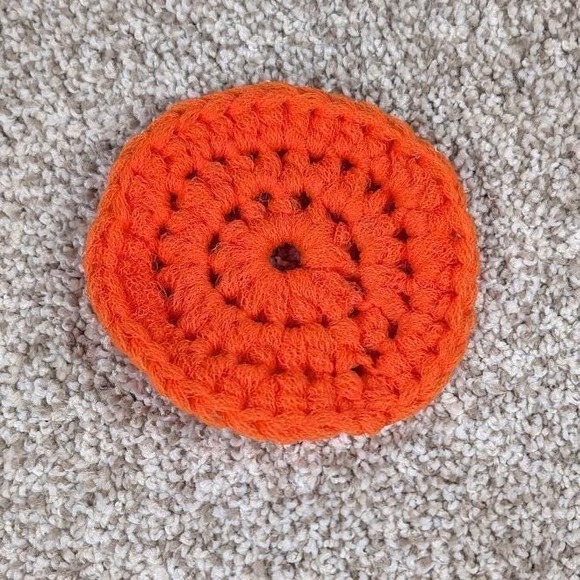 Handmade Orange Nylon Pot Scrubber Round Home Decor Cleaning Supply - Picture 1 of 3